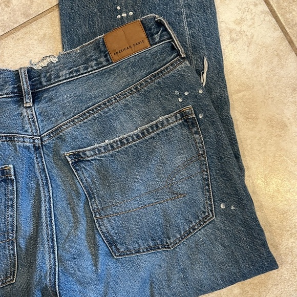 American Eagle 90s Boyfriend Destroyed Relaxed Crop Jeans 6 short - Picture 8 of 8
